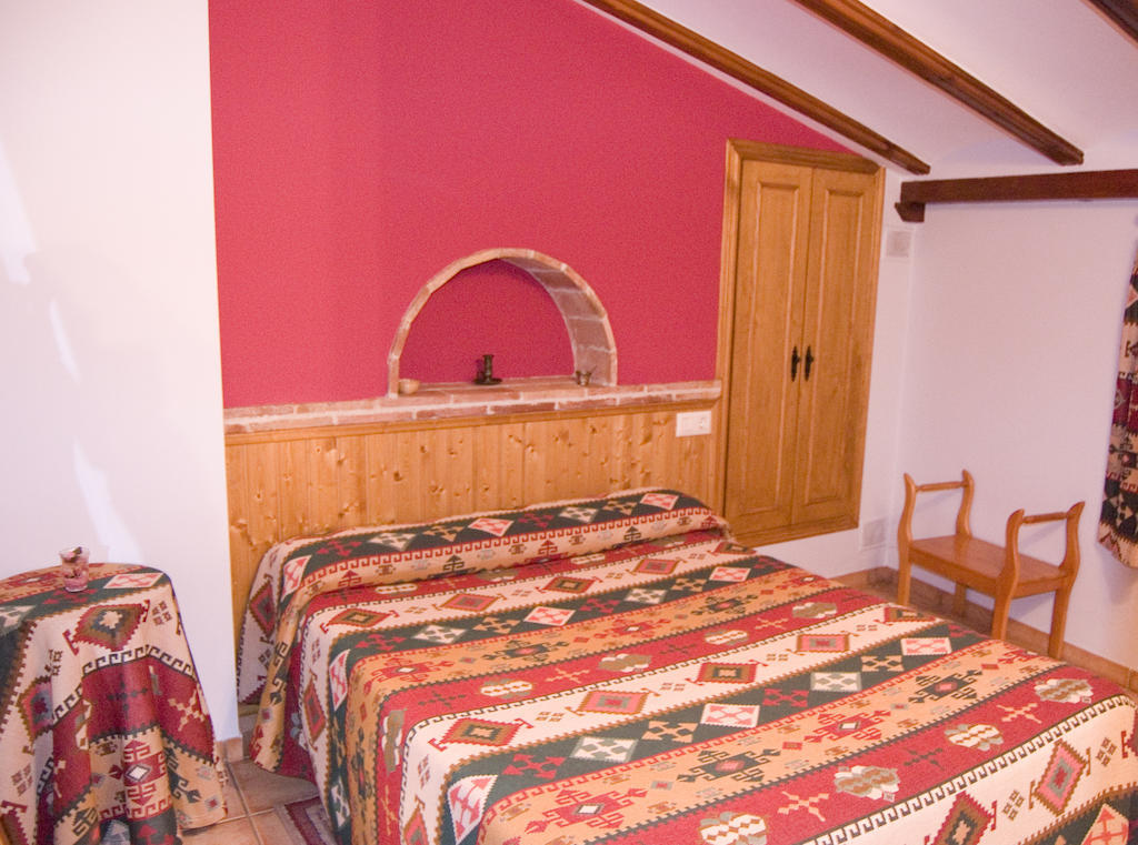 Torrefolch Villa Forcall Ruang foto